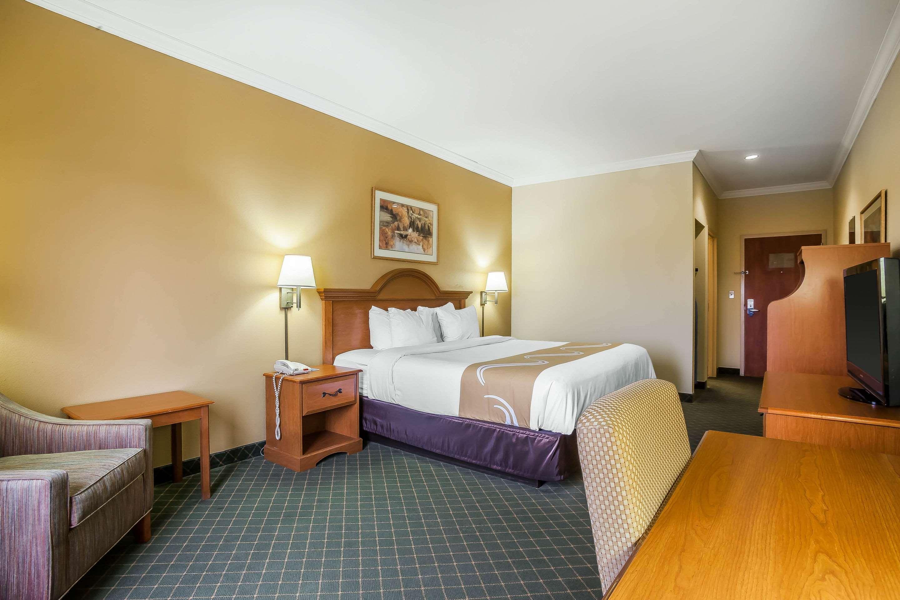 Rodeway Inn Tahlequah Exterior photo